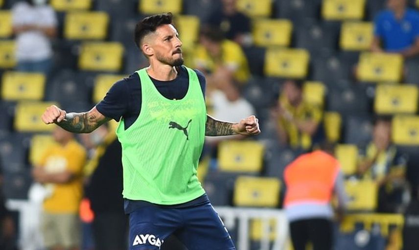 Fenerbahçe'de Jose Sosa İçin Karar Verildi!