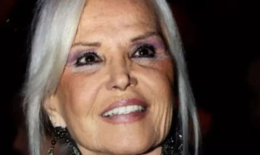 Usta Sanatçı Gönül Yazar'dan korkutan haber: Apar topar hastaneye kaldırıldı!