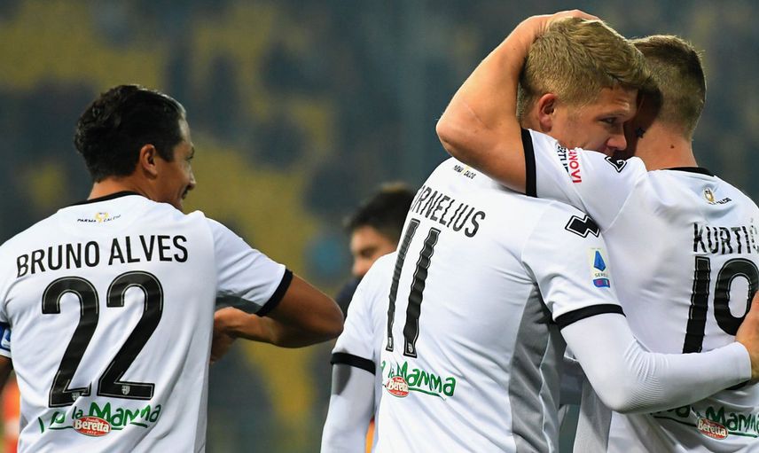 Trabzonspor ve Fenerbahçe Andreas Cornelius'u İstiyor!