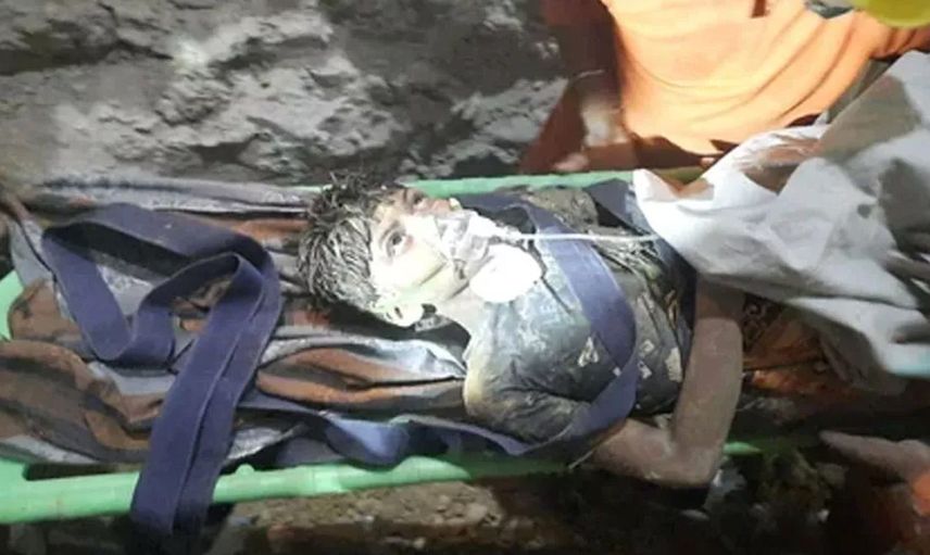 Küçük çocuk ölümle burun buruna geldi! Yılan ve akrep dolu kuyuda 4 gün bekledi