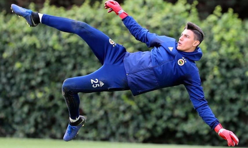 Fenerbahçe'nin Kalecisi Berke Özer'e Atletico Madrid Kancası!