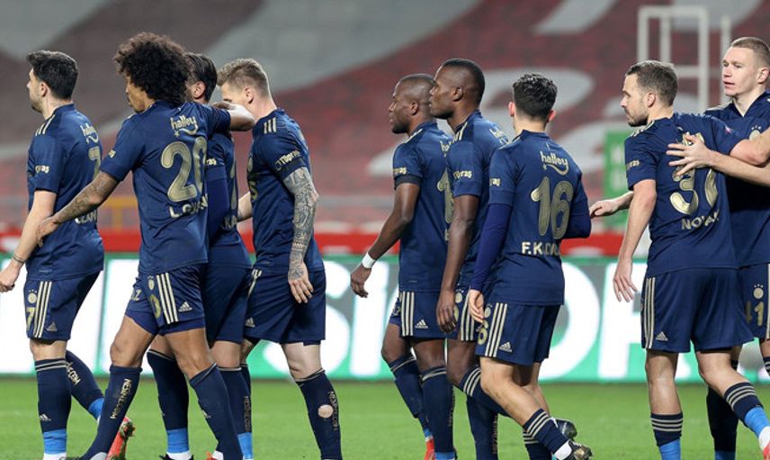 Fenerbahçe Ve Yayıncı Kuruluş Gerilimi Sürüyor