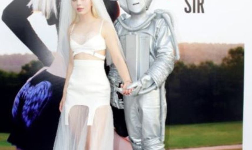 Aleyna Tilki Robotla Evlendi!
