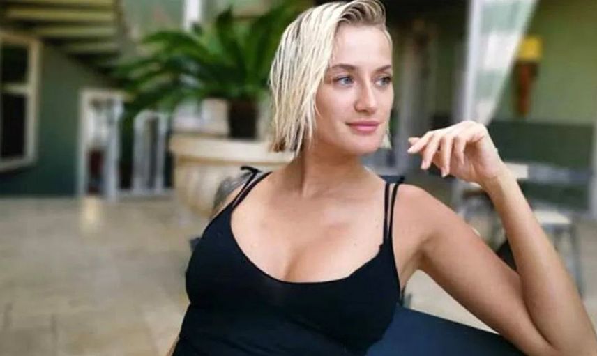 Ünlü model Didem Soydan verdiği pozla erkekleri çıldırttı! Açtı saçıldı soru işaretleri peş peşe geldi 'Görünüyor mu?'