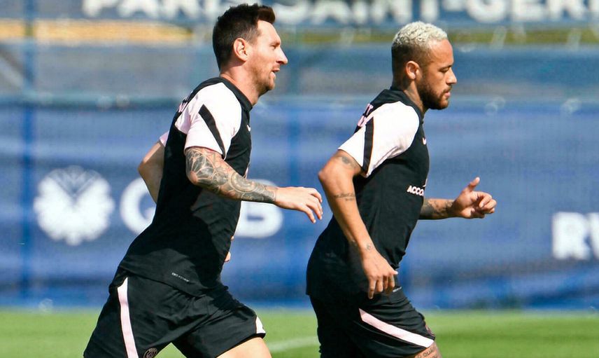Neymar ve Lionel Messi Arasında Sinirler Geriliyor!