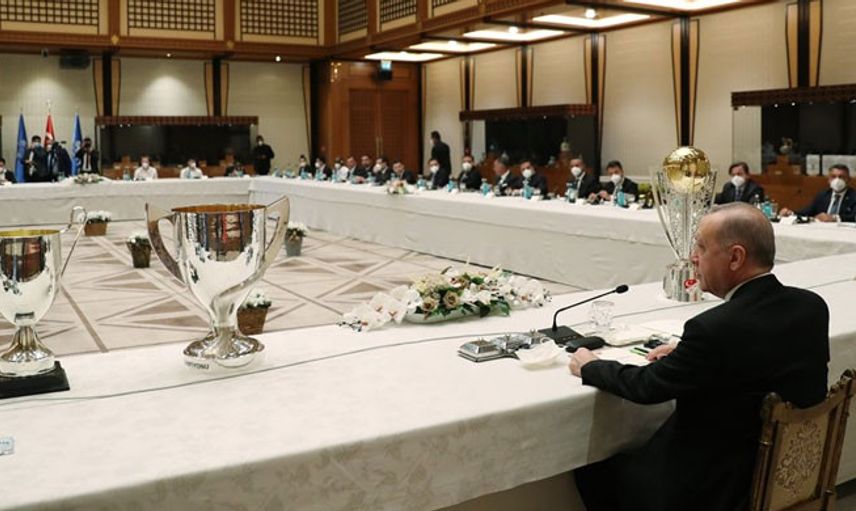 Cumhurbaşkanı Erdoğan, Şampiyon Siyah Beyazlı Takımı Kabul Etti