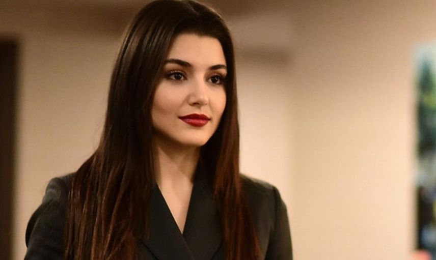 Hande Erçel kimdir?