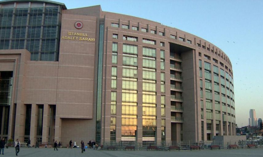 Boşanma davası açtı