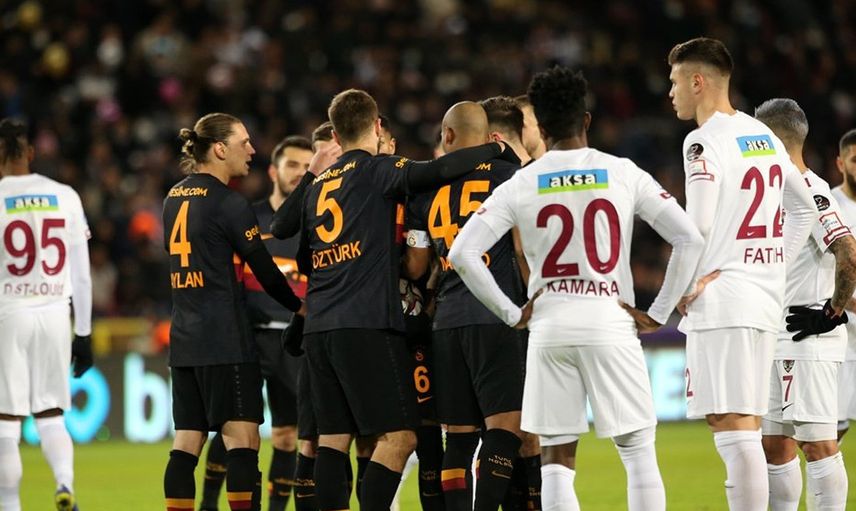 Ahmet Çakar'dan Galatasaray Yönetimine Ağır Sözler!