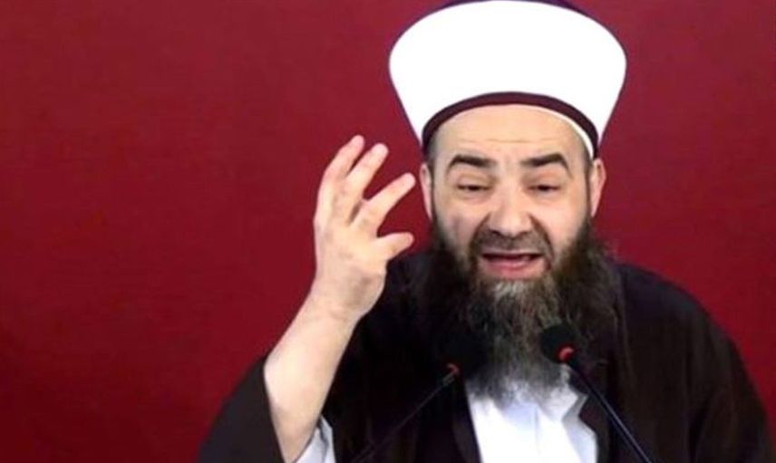 Cübbeli Ahmet, sevenlerini korkuttu! Apar topar ameliyat olan Cübbeli'nin sağlık durumunu ne?
