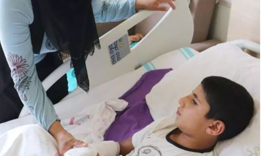 Yerde Bulduğu Cisme Taş Atan Çocuk Yaşanan Patlamada Yaralandı!