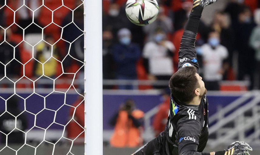 Chelsea Beşiktaşlı Ersin Destanoğlu'nu Transfer Etmek İstiyor!