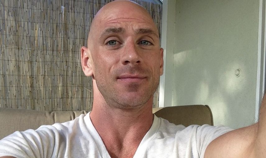 JOHNNY SINS UZAYDA VİDEO ÇEKECEKTİ