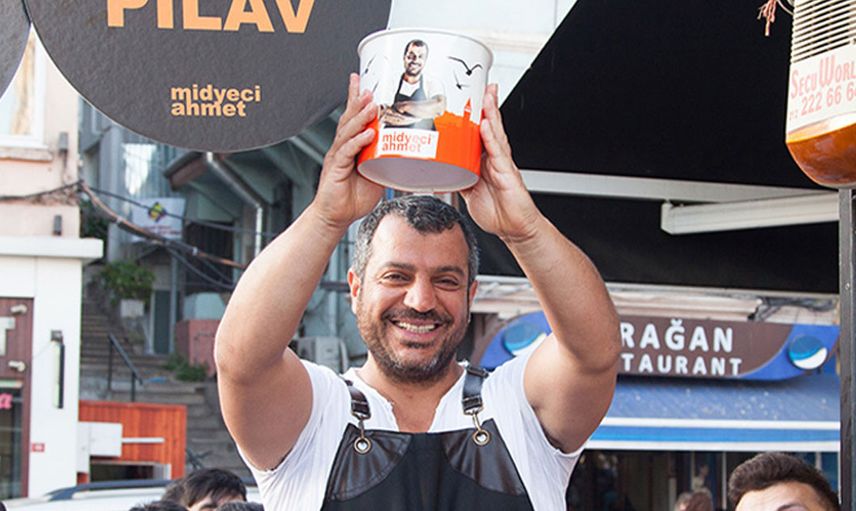 Midyeci Ahmet'e tepkiler çığ gibi büyüyor! Eski eşini...