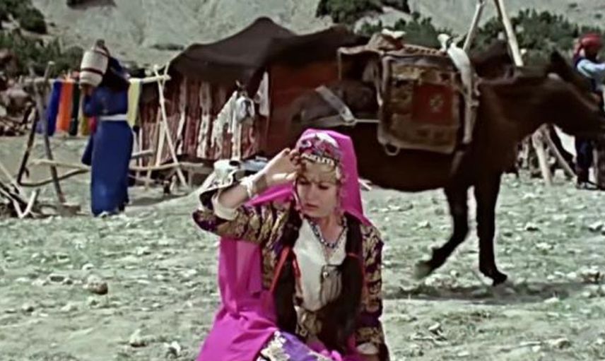 Fatma Girik'in bir sürü kişide travma oluşturduğu Boş Beşik filmi aslında gerçekmiş! O küçük çocuk yıllar sonra ortaya çıktı!