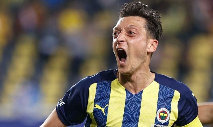 Rus Basını, Fenerbahçeli Mesut Özil'i En Değerli İlk 10 Listesine Soktu!