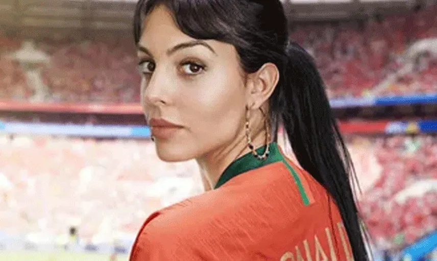 Cristiano Ronaldo'nun Sevgilisi Georgina'dan Sınırları Zorlayan Pozlar
