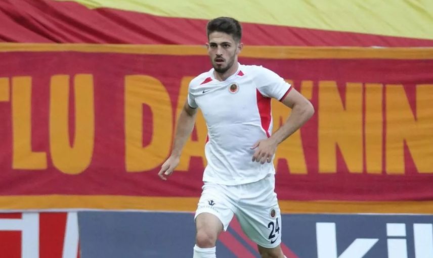 Beşiktaş ve Fenerbahçe Arda Kızıldağ'ı Kadrosuna Katmak İstiyor!