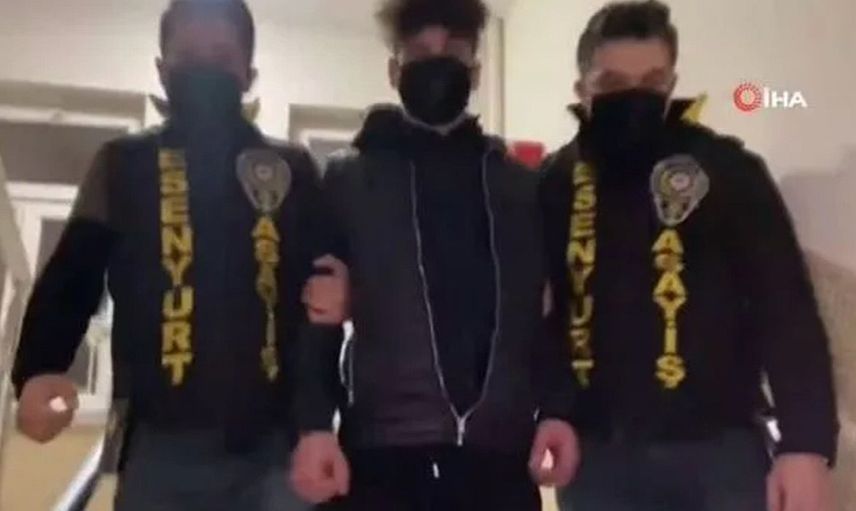 Esenyurt'ta Lüks Bir Rezidans'ın Asansöründe Genç kıza Akıl Almaz Saldırı