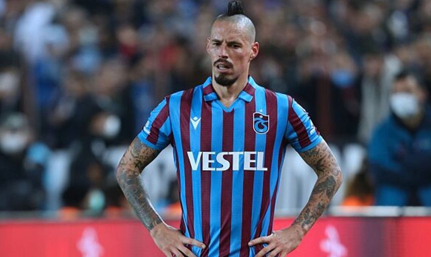 Trabzonsporlu Marek Hamsik şampiyonluk kutlamalarında taraftarlarına sürpriz yapacağını açıkladı