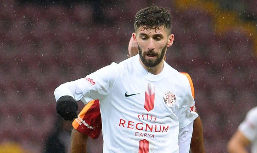 Antalyasporlu Doğukan Sinik'i Lyon transfer etmek istiyor!