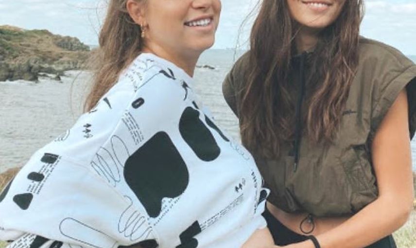 Kız Kıza Kaçamaktan Heyecanlandıran Fotoğraflar: Hande Erçel Minik Bikinisiyle Parmak Isırttı!