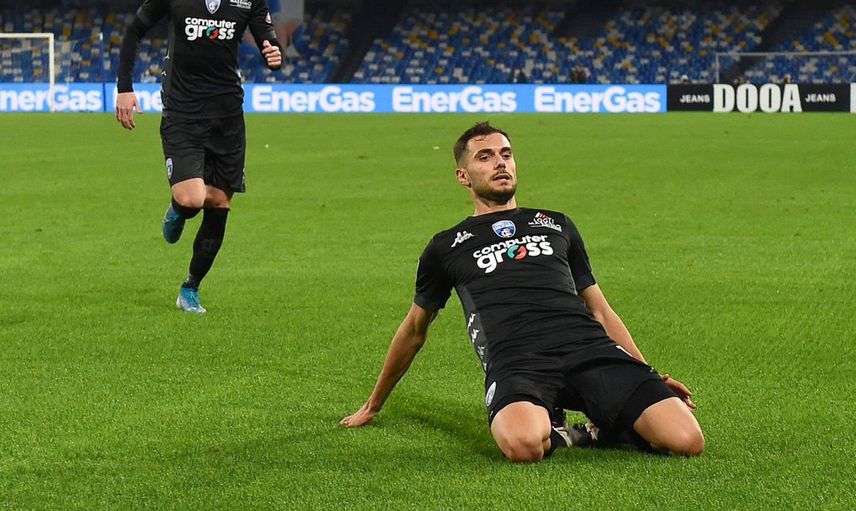 Galatasaray Nedim Bajrami'yi Kadrosuna Katmak İstiyor!