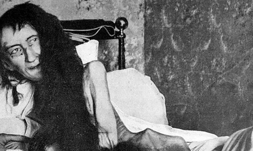 Erkekler kendisine aşık diye annesi tarafından 25 yıl boyunca bir odaya hapsedilen Blanche Monnier'in akılalmaz hikayesi