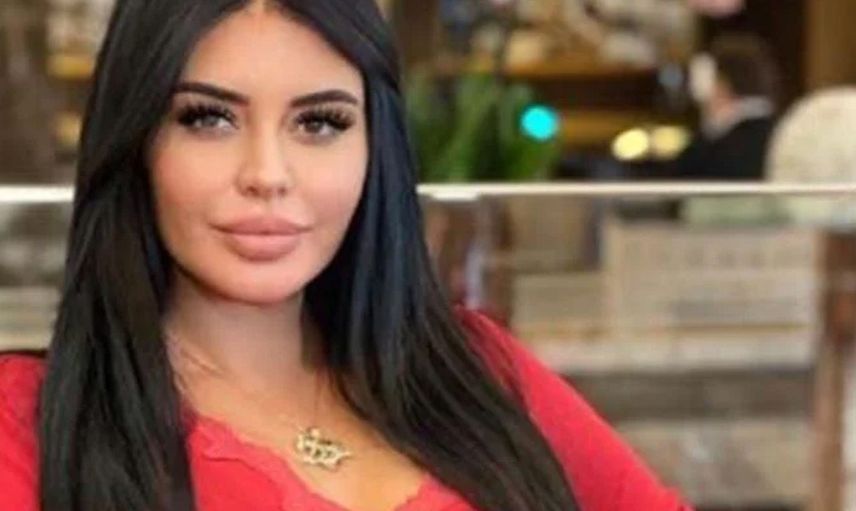 Ebru Polat’ın cinsel ilişki itirafları şoke etti! Rahatsız olunca paylaşımları hemen sildi ‘Komşumun kocasıyla...’