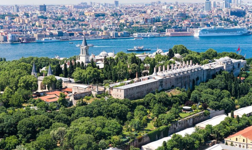 Topkapı Sarayı’nı Kim Yaptırdı?