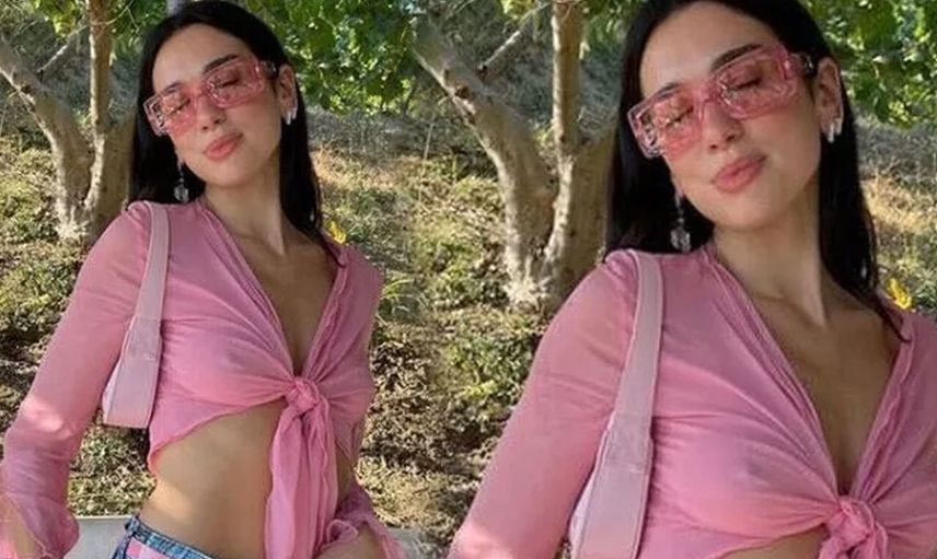 Ünlü şarkıcı Dua Lipa bikinisiyle herkesi şaşırttı