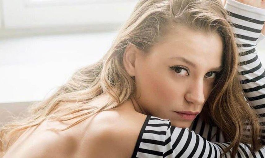SERENAY SARIKAYA