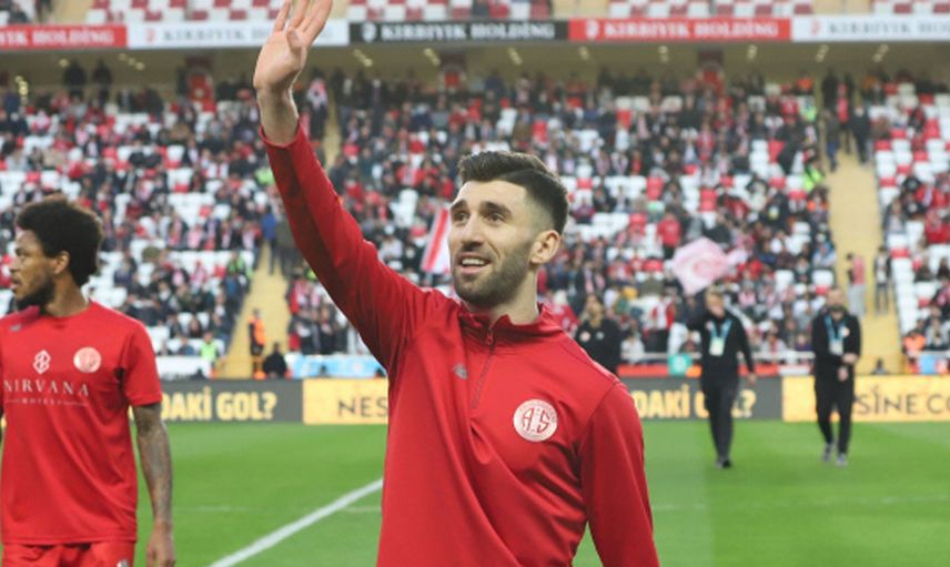 Antalyasporlu Doğukan Sinik'i Lyon transfer etmek istiyor!
