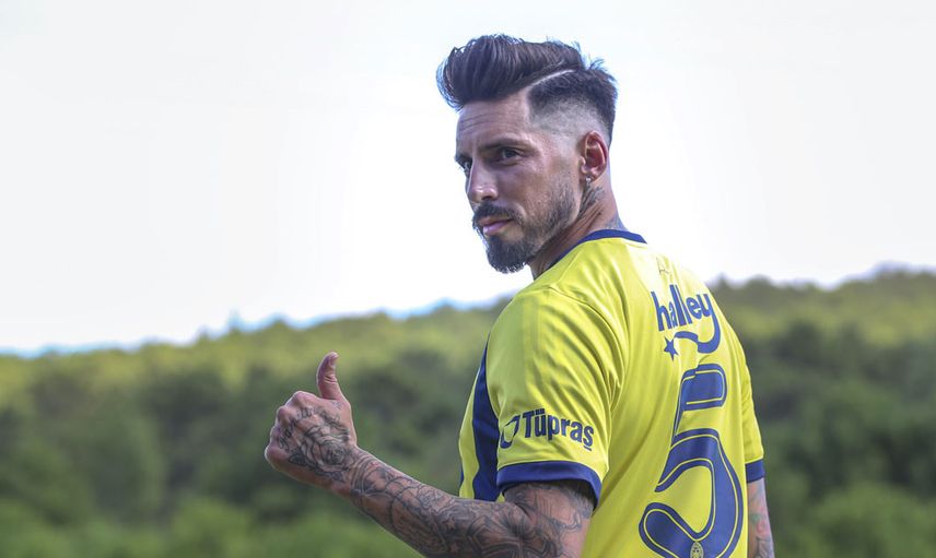 Fenerbahçe Başkanı Ali Koç’un Daveti Üzerine Jose Sosa İstanbul’a Geldi