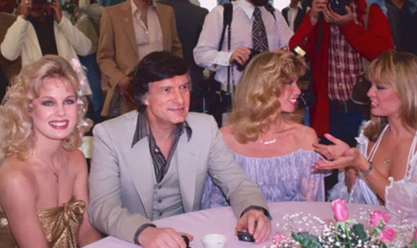 Ünlü Playboy'un Eski Sevgilisi Holly Madison Malikanelerde Yaşanan Gerçekleri İtiraf Etti