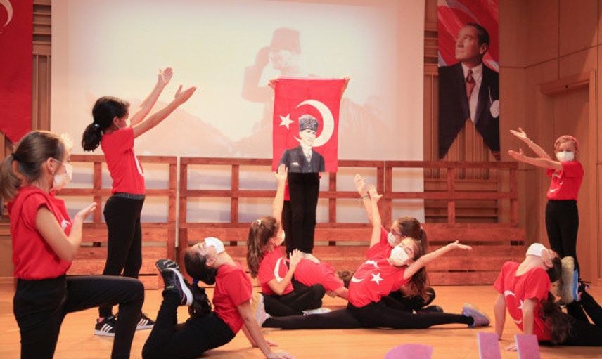 Cumhuriyet'in 98'inci Yılı Tüm Yurtta Çoşkuyla Kutlanıyor!