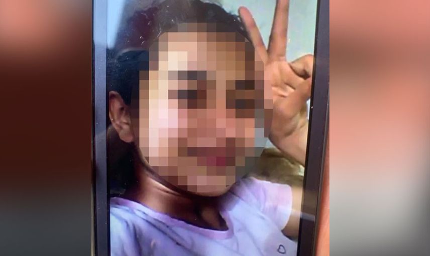 Böylesi daha önce hiç görülmedi kızını zincirle ayaklarından bağladı! Nedeni ise herkesi şoke etti