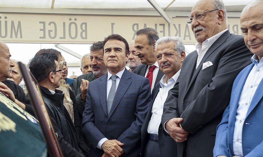 Nuri Sesigüzle'in cenaze töreninde büyük saygısızlık Mahmut Tuncer yüzsüz müsün diyerek sitem etti