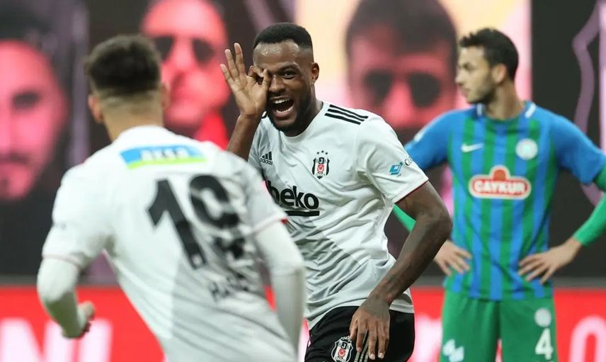 Beşiktaşlı Cyle Larin'e Marsilya Talip Oldu!