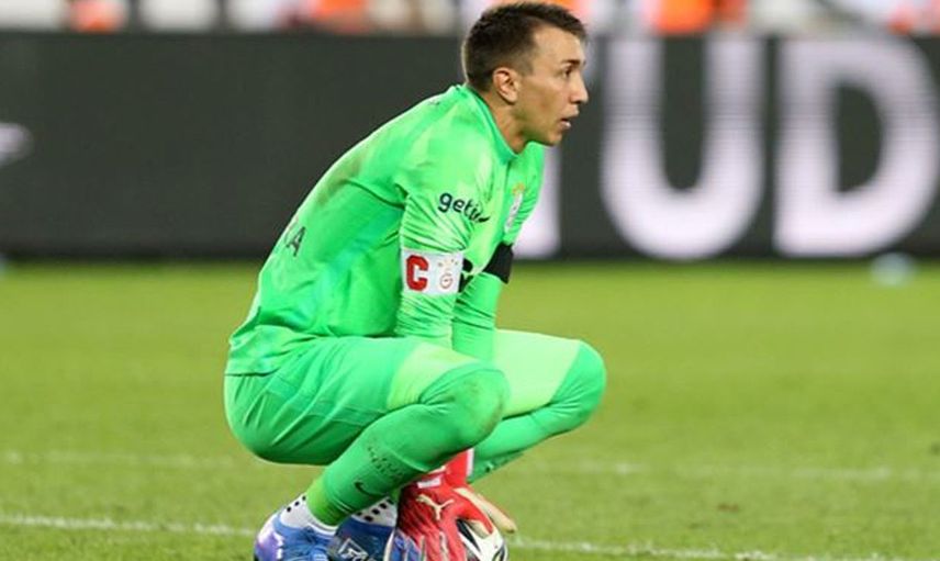 Galatasaray'da Fernando Muslera Performansıyla Tepki Çekiyor!
