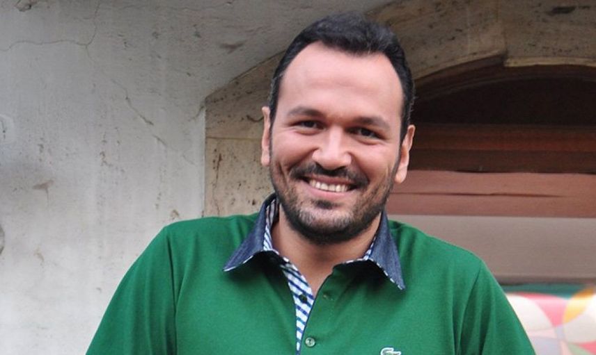 Ali Sunal Kimdir?