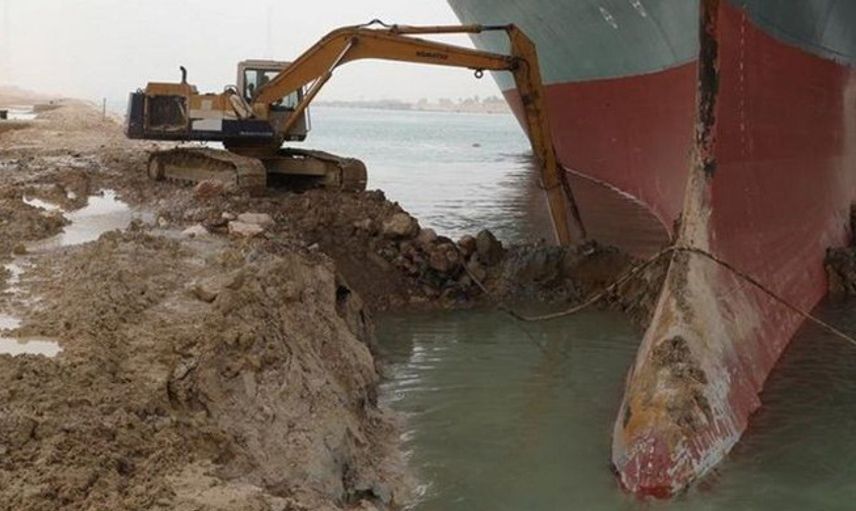 Süveyş Kanalı'nda Karaya Oturan Ever Given’ı Kurtarma Operasyonu Devam Ediyor