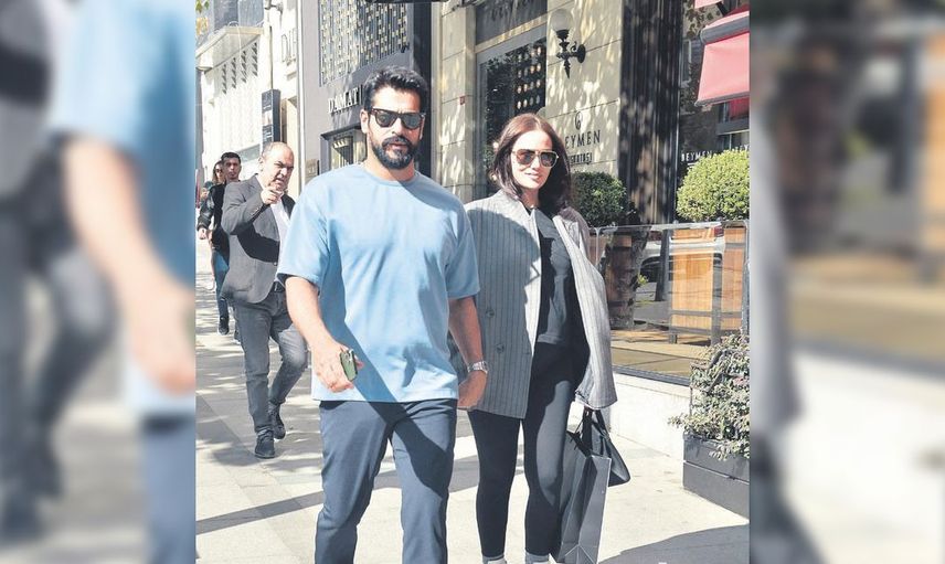 İkinci bebeğine hamile olan Fahriye Evcen’den korkutan görüntü: Parkta fenalaştı, ayakta durmakta zorlandı
