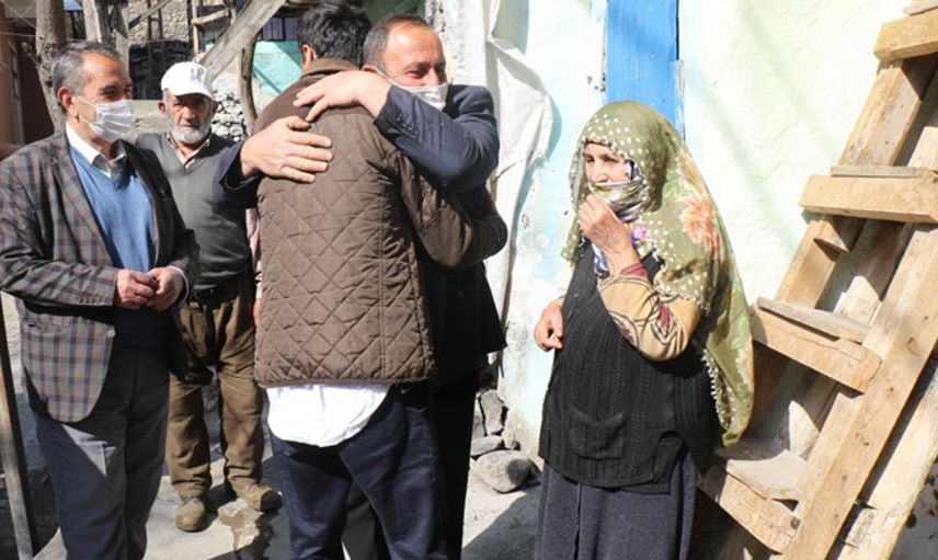 15 Yıl Sonra Oğluna Kavuşan Anne: Öldüğü Haberi Gelmişti
