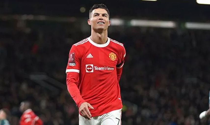 Ronaldo'dan imzalı forma