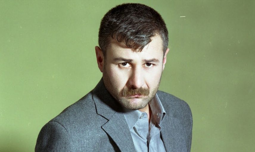 Azer Bülbül Kimdir?