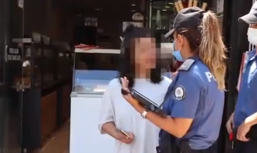 Alkollü Kadın Çevreye Zor Anlar Yaşattı: Yıllardır Cinsel İçerikli Filmimizi Çektiler Zaten