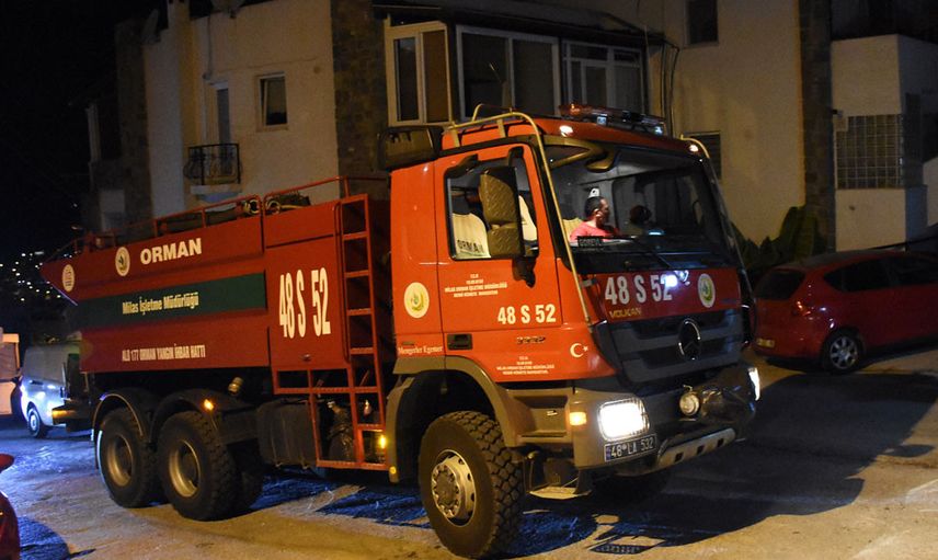 Muğla'da Eşiyle Tartışan Adam Yaşadıkları Evi Ateşe Verdi