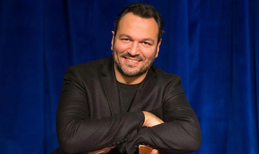 Ali Sunal Kimdir?