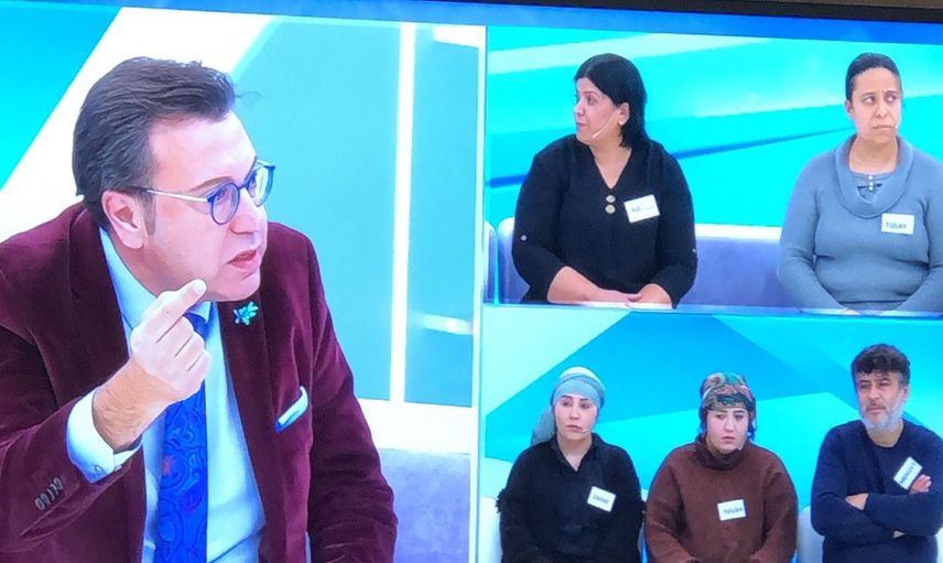 Müge Anlı’da stüdyo karıştı, kanser hastası kadın fenalaştı Şevki Sözen müdahale etti: Ezel Bayrak olayının perde arkası ortaya çıktı